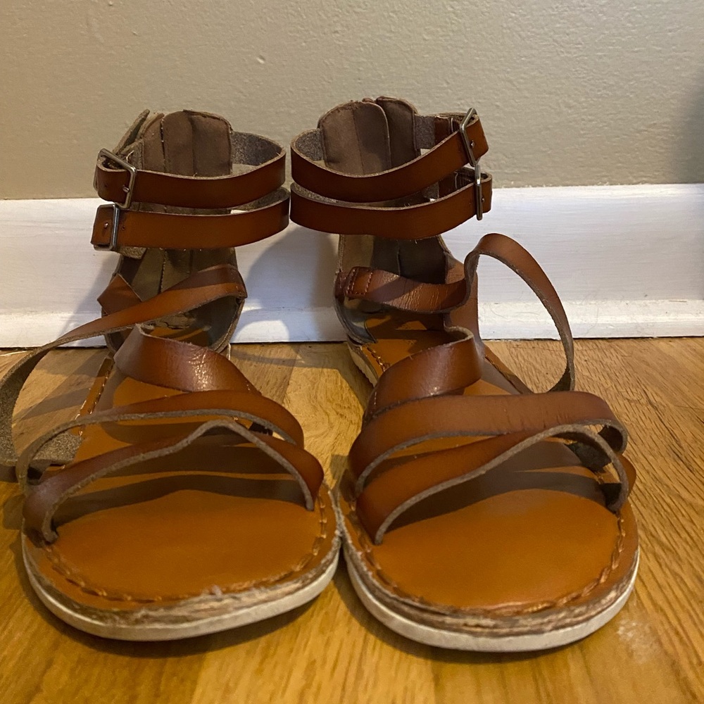 Sandals - Picture 2 of 3